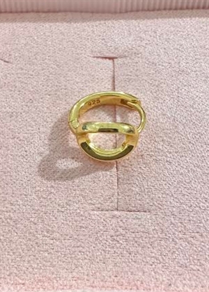 Spelling huggie O Forgyldt Pico 